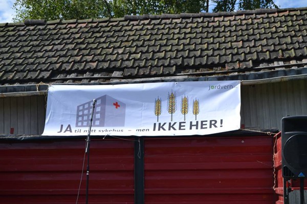 Banner_Ja til nytt sykehus - men IKKE HER