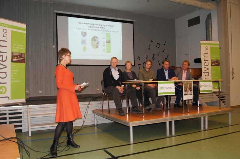 Paneldebatt på Jordvern Vestfolds åpne møte 15.11.18 ledet av Kathrine Kleveland